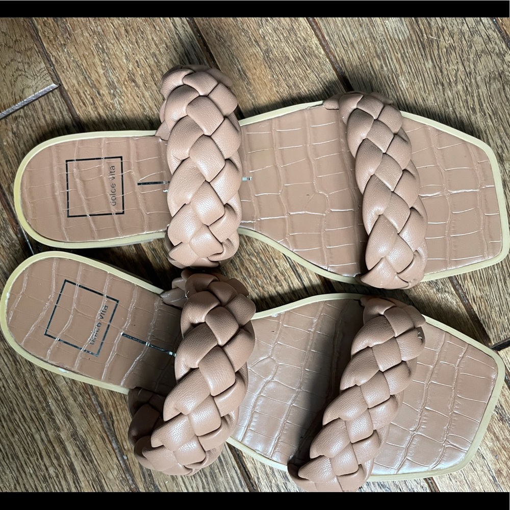 Dolce Vita, Indy sandals in Caramel Stella, size 7.5